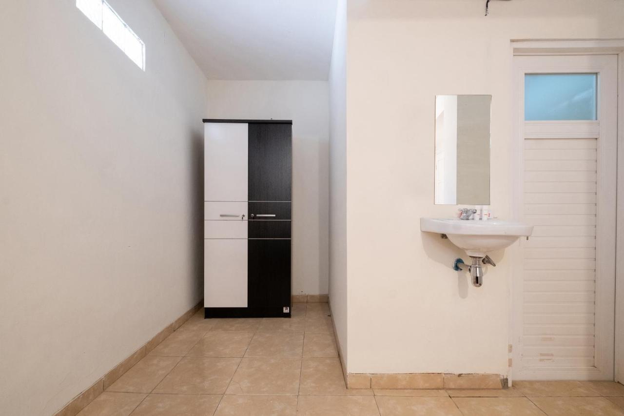 Oyo 2173 Bnv House Babarsari Otel Maguwo Dış mekan fotoğraf