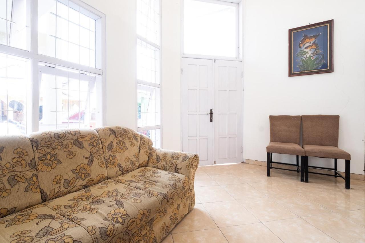 Oyo 2173 Bnv House Babarsari Otel Maguwo Dış mekan fotoğraf